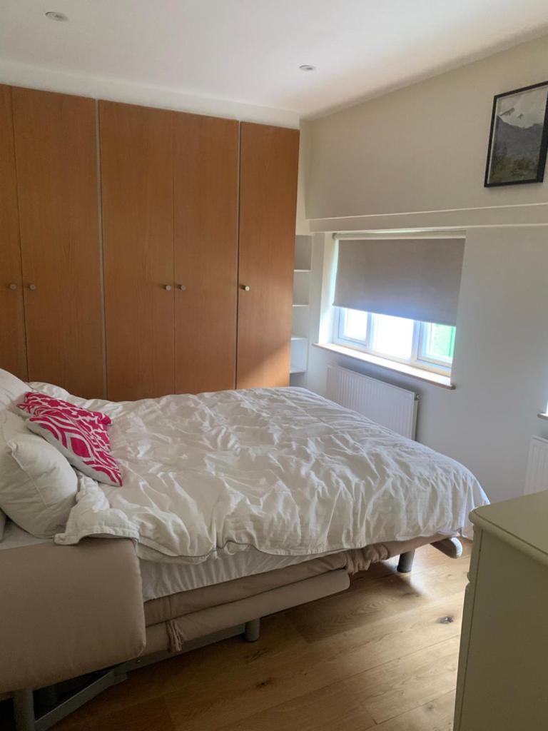 Modern And Bright 3 Bedroom House In Paddington Londra