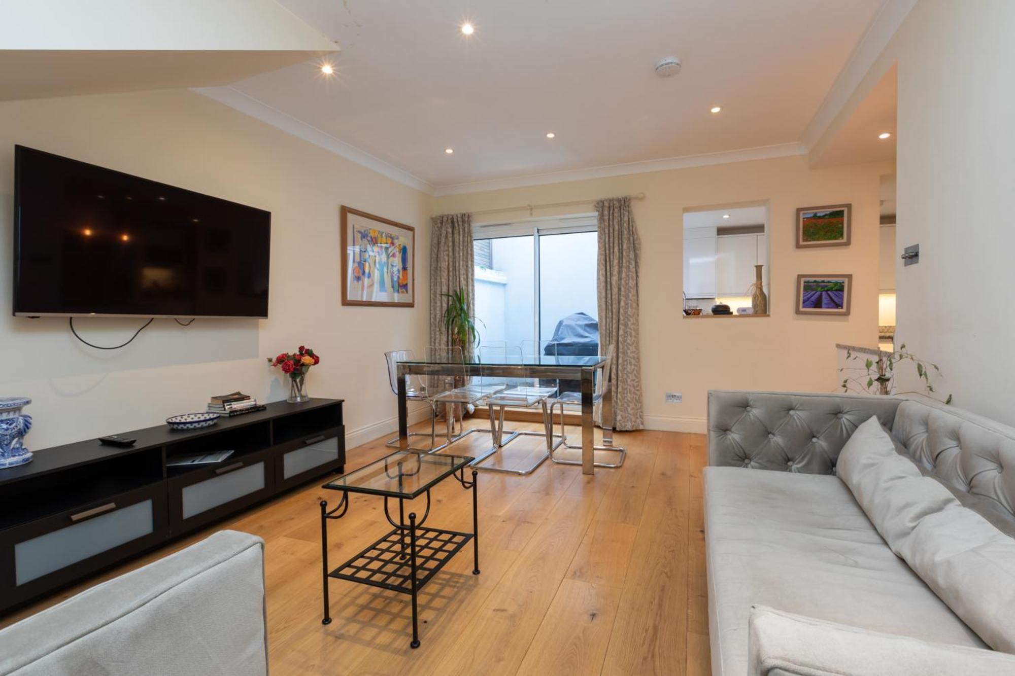 Modern And Bright 3 Bedroom House In Paddington * London