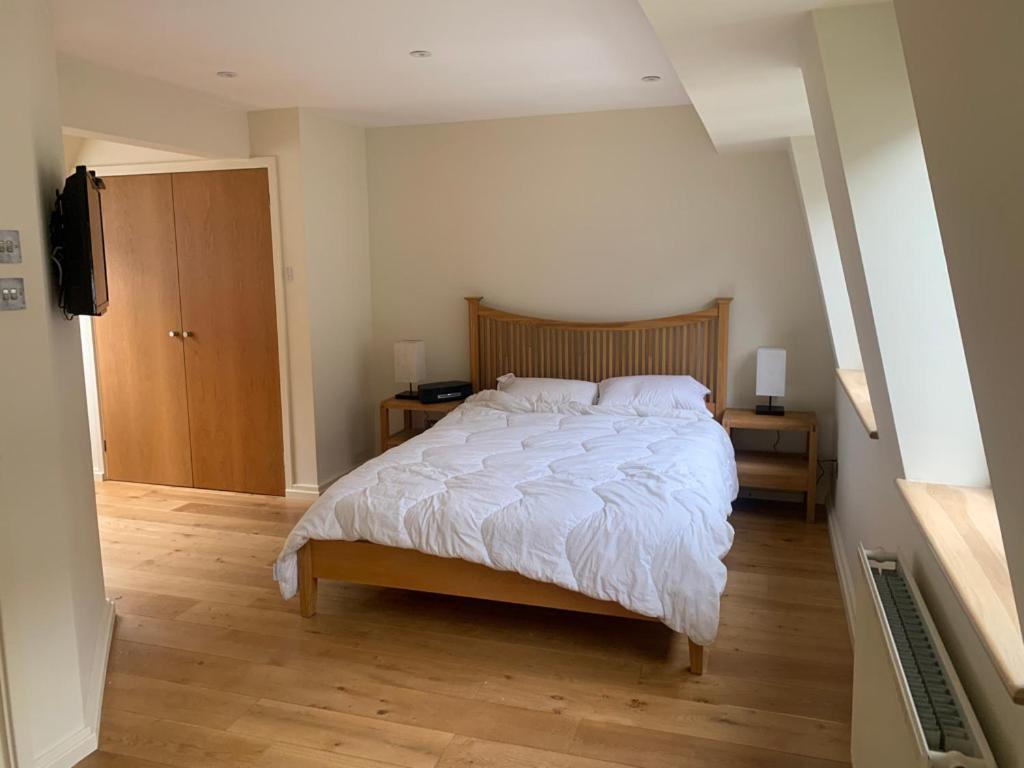 Modern And Bright 3 Bedroom House In Paddington * Londra
