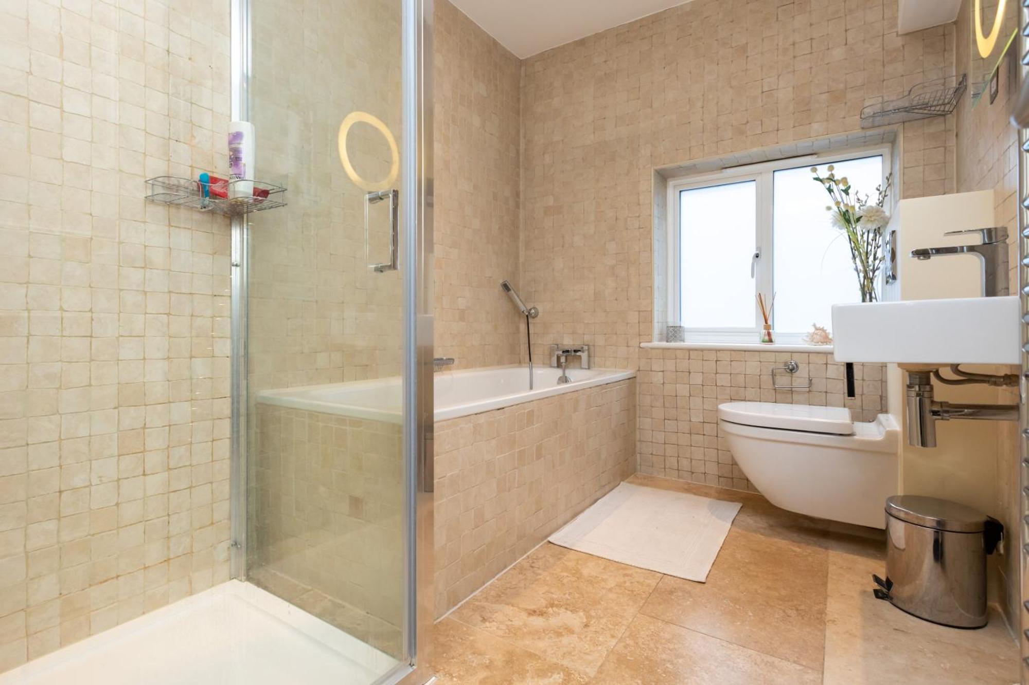 Modern And Bright 3 Bedroom House In Paddington * Londra